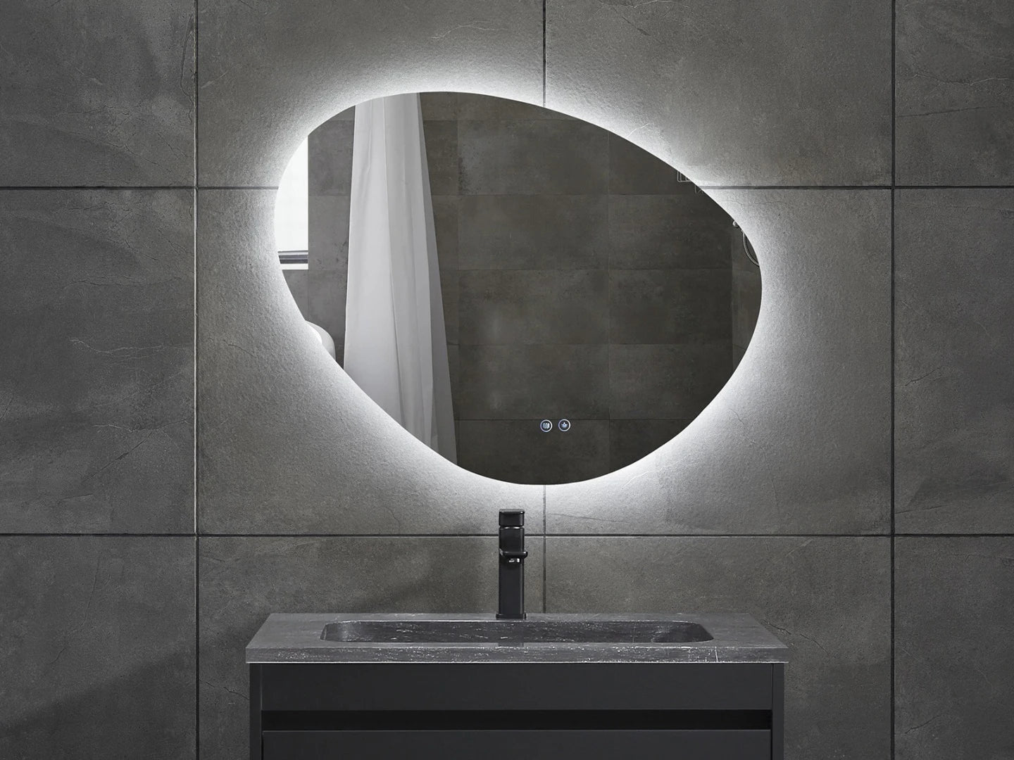 LED Badkamerspiegel - Horizontaal of verticaal - Alessia 80x70cm