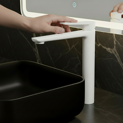 Diego Hoge Opbouw Wastafelkraan — Mat wit